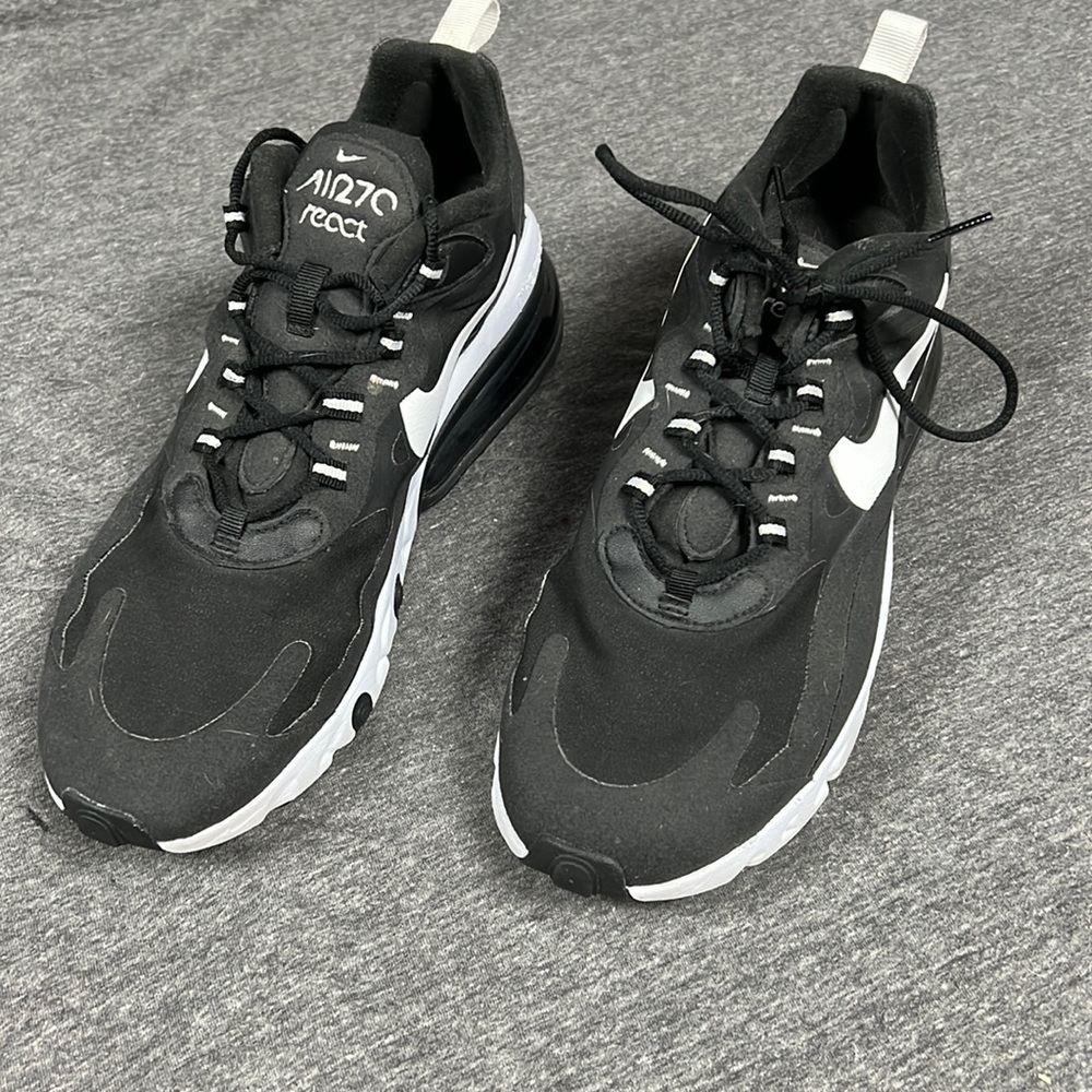 Nike Air Max 270 React, size 9.5